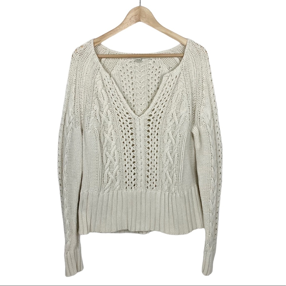 Tommy Hilfiger | Cable Knit Cream V Neck Sweater